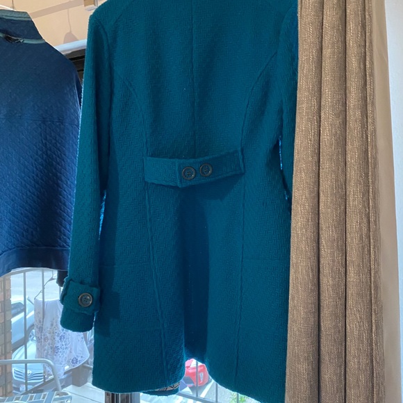 Women’s Coat - Picture 3 of 3